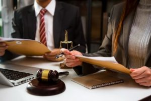 How To Prepare For Your First Divorce Lawyer Meeting?